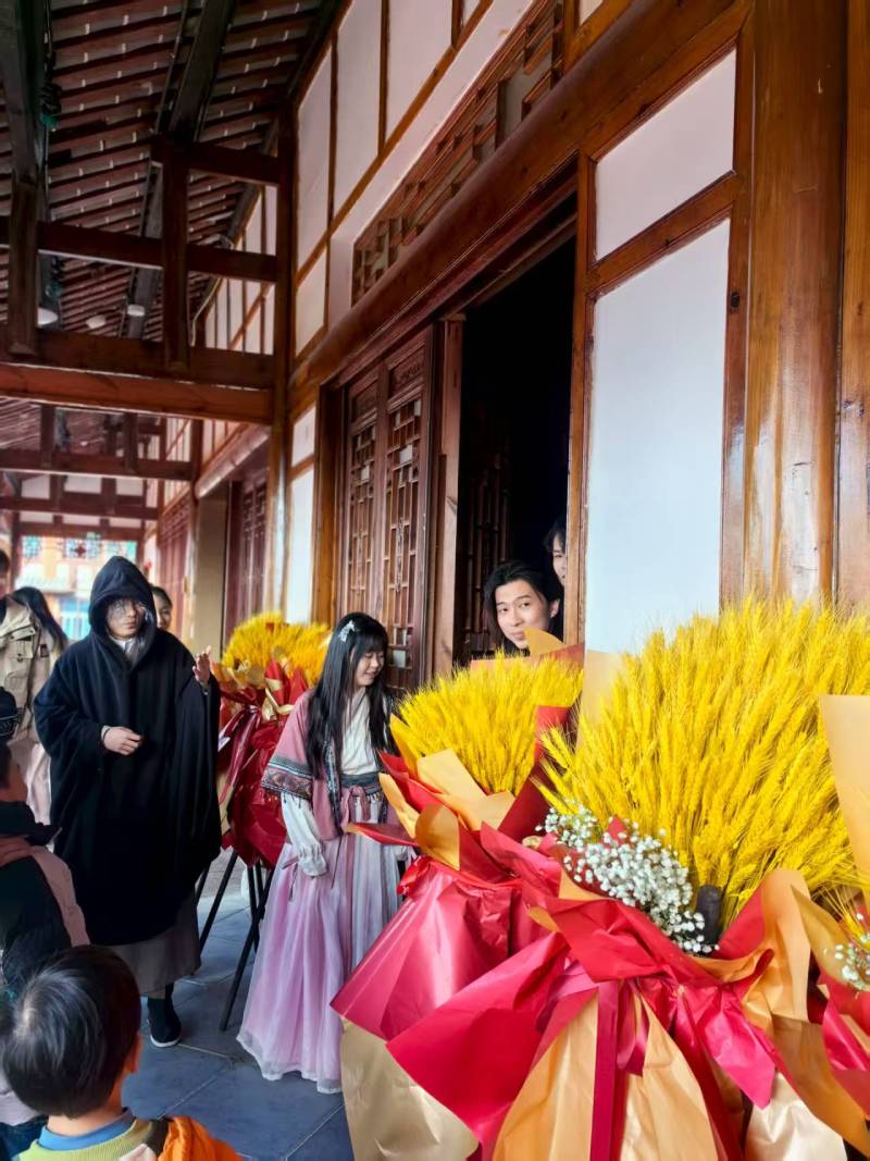 沉浸赋能：康定县景区演艺的差异化突围之路